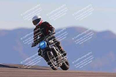 media/Nov-06-2023-Moto Forza (Mon) [[ce023d0744]]/4-Beginner Group/Session 5 (Turn 9)/